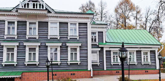 «Дом Лукутиных» в Федоскино, видеоэкскурсия по музею-усадьбе: здесь зарождалась русская Федоскинская лаковая миниатюра Дом-Лукутиных-в-Федоскино,-видеоэкскурсия-по-музею-усадьбе---здесь-зарождалась--Федоскинская-лаковая-миниатюра
