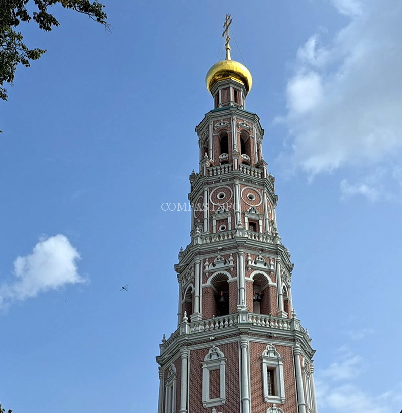 Колокольня Новодевичьего монастыря