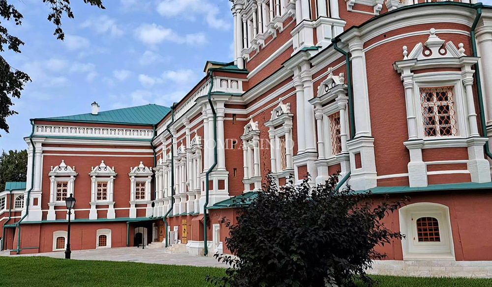 Успенская церковь с трапезной палатой (1685-1687 гг.)