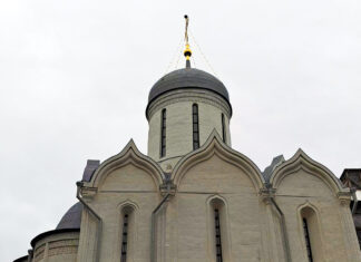 Успенский Собор на Городке в Звенигороде: от Юрия Звенигородского до наших дней Успенский Собор на Городке в Звенигороде: от Юрия Звенигородского до наших дней