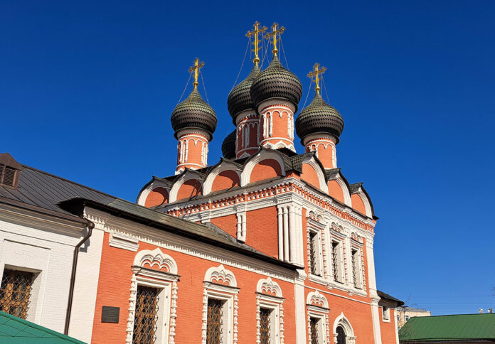 Высоко-Петровский мужской монастырь на Петровке: русская история от Алевиза Фрязина до Петра Великого