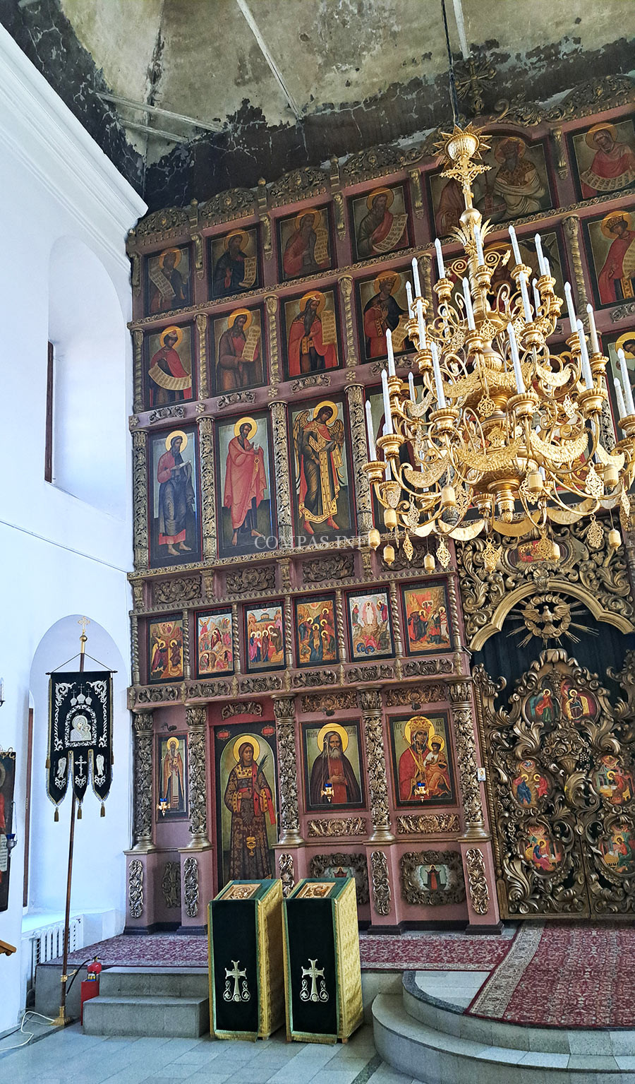 Левая-сторона-Иконостас-Церкви-С-Радонежского-Высоко-Петровского-монастыря