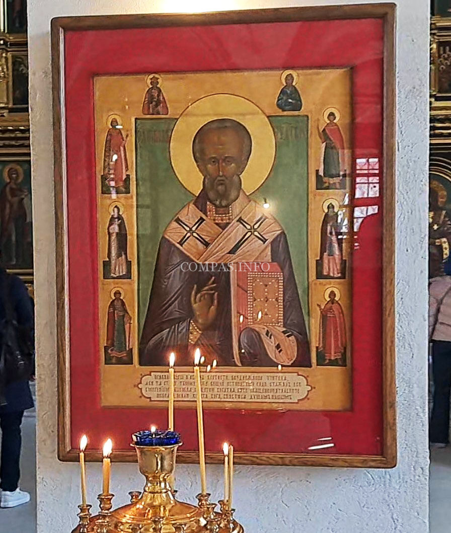 Николай Чудотворец Икона-в-Боголюбской-церкви--Высоко-Петровской-обители