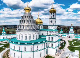 Воскресенский собор Ново-Иерусалимского монастыря: Кувуклия Гроба Господня в Русской Палестине в г.Истра Воскресенский собор Ново-Иерусалимского монастыря: воплощение замысла о Русской Палестине, кувуклия Гроба Господня в Истре